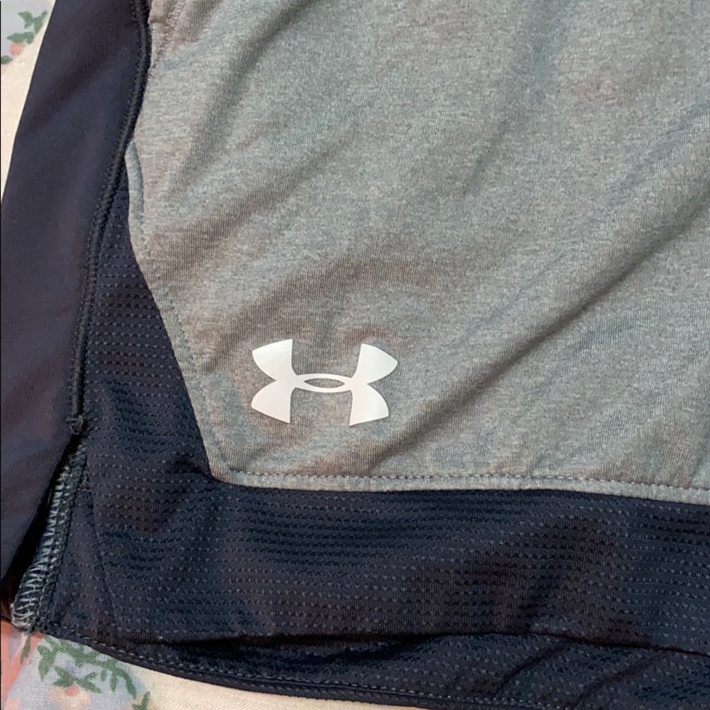 Under Armor short